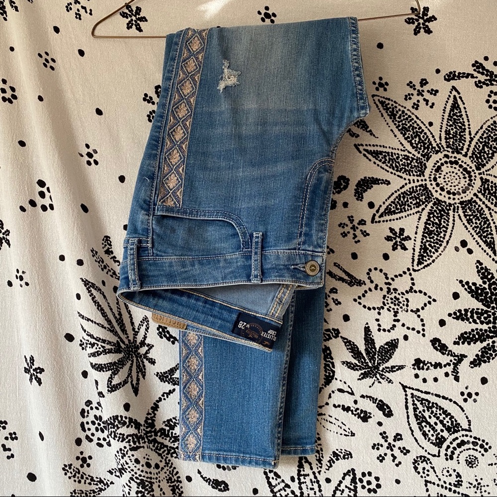 Hollister cropped distressed embroidered jeans